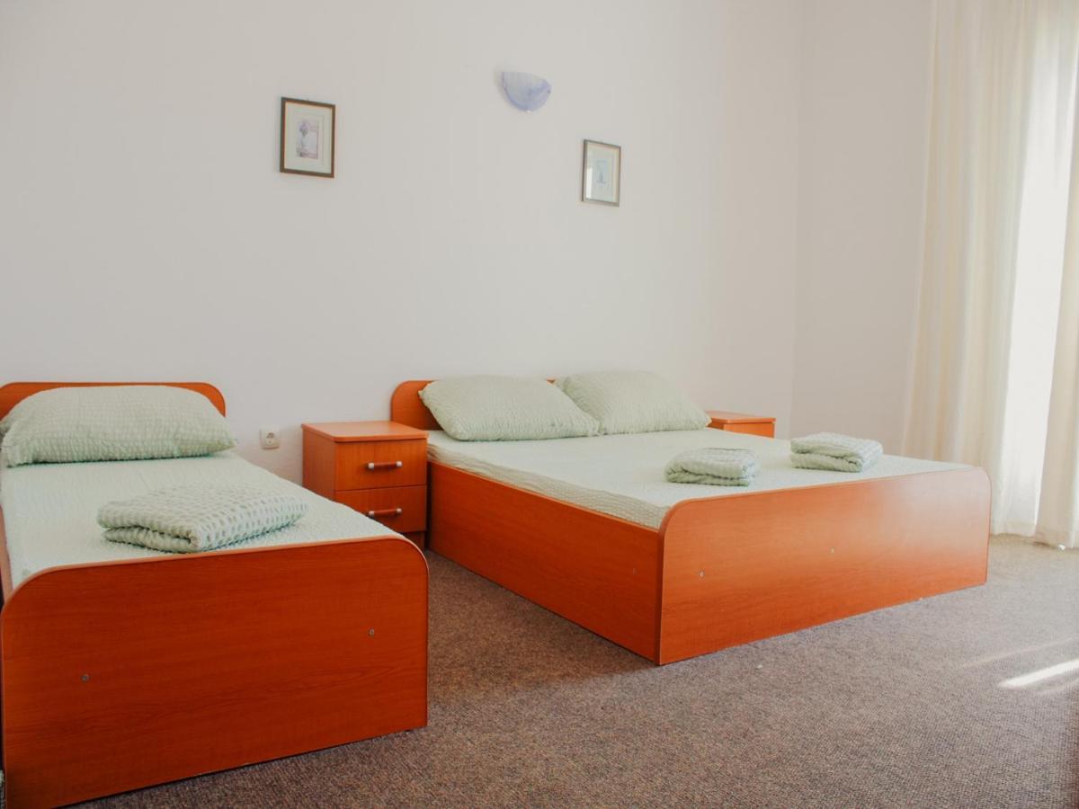 נאום Apartments And Rooms Mato מראה חיצוני תמונה
