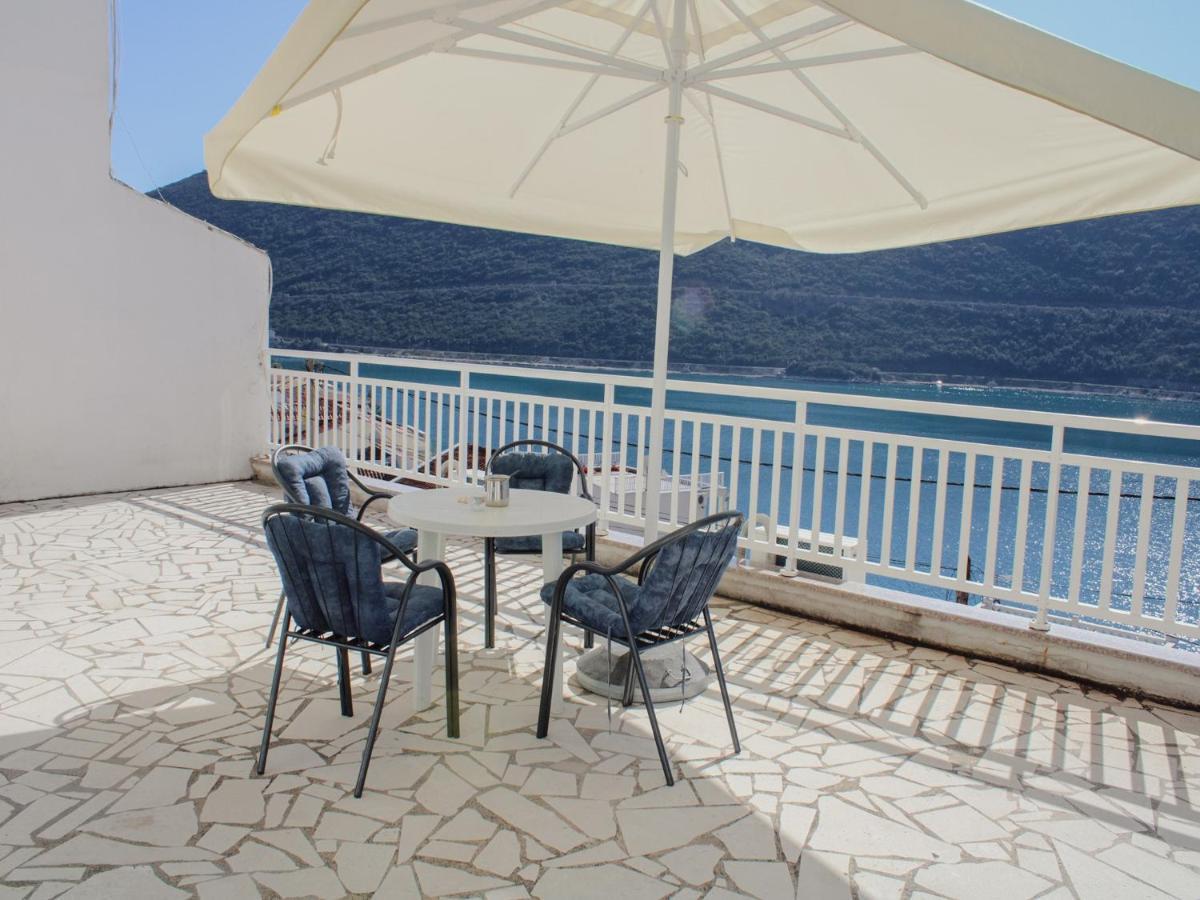 נאום Apartments And Rooms Mato מראה חיצוני תמונה