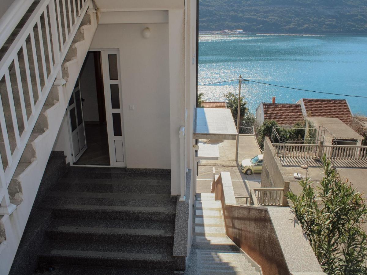 נאום Apartments And Rooms Mato מראה חיצוני תמונה