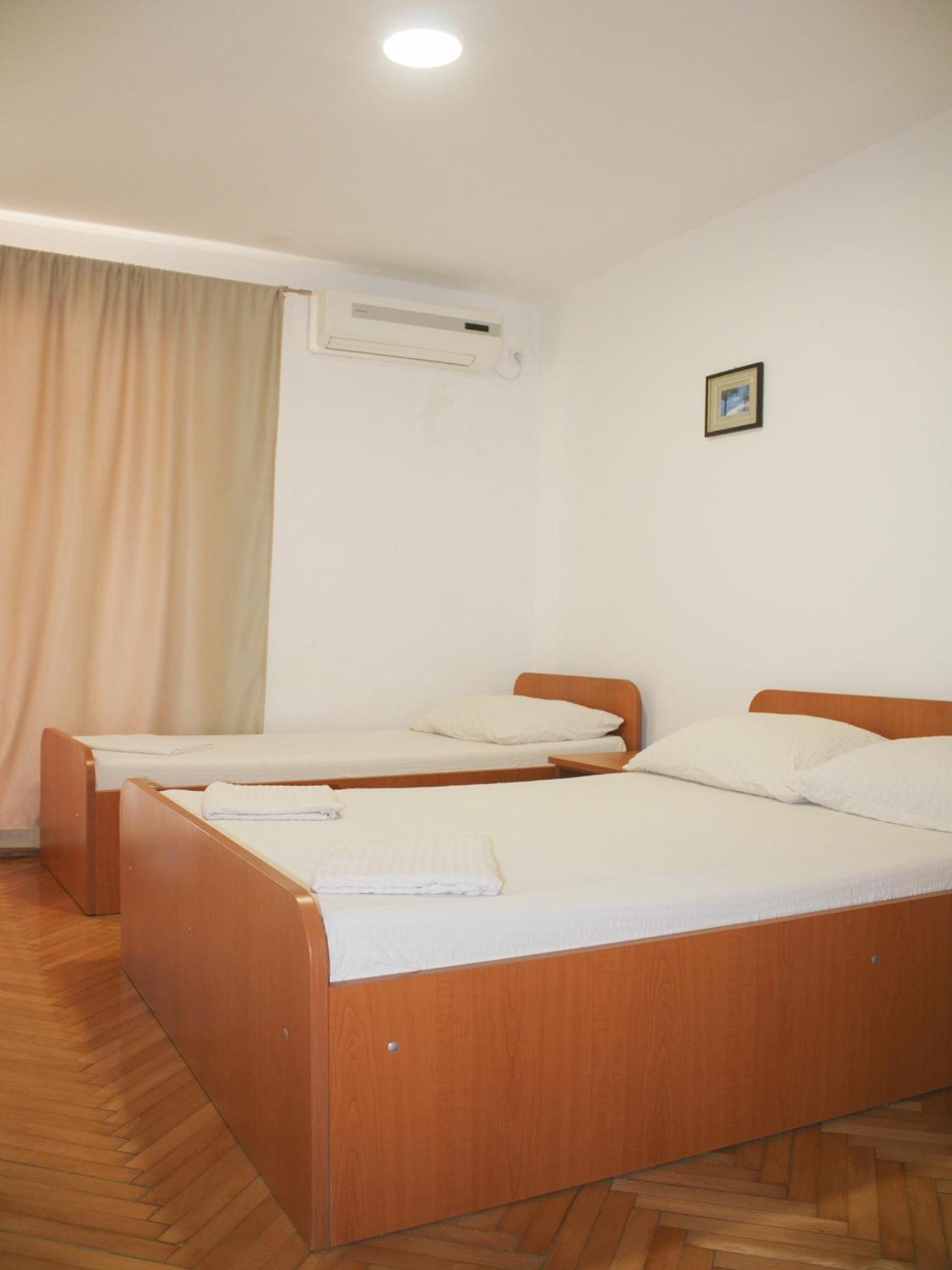 נאום Apartments And Rooms Mato חדר תמונה